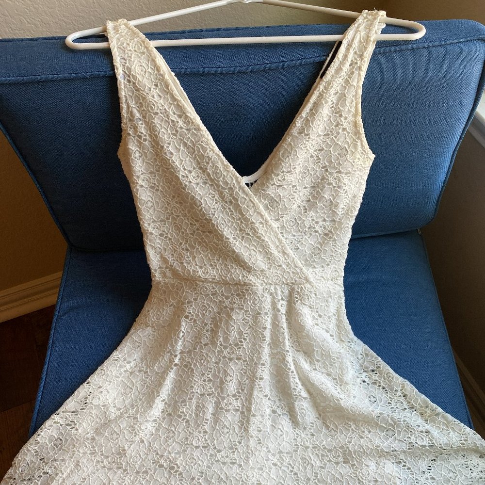 V neck dress
